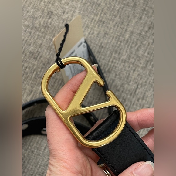 Valentino Black Belt with Gold Buckle size 95/38 - Picture 5 of 7